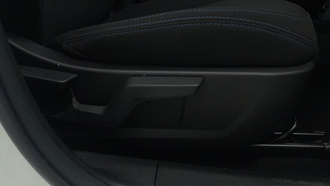 2023 GWM Haval Jolion Premium, Automatic, 25455 km, Drivers Side Adjustment Panel