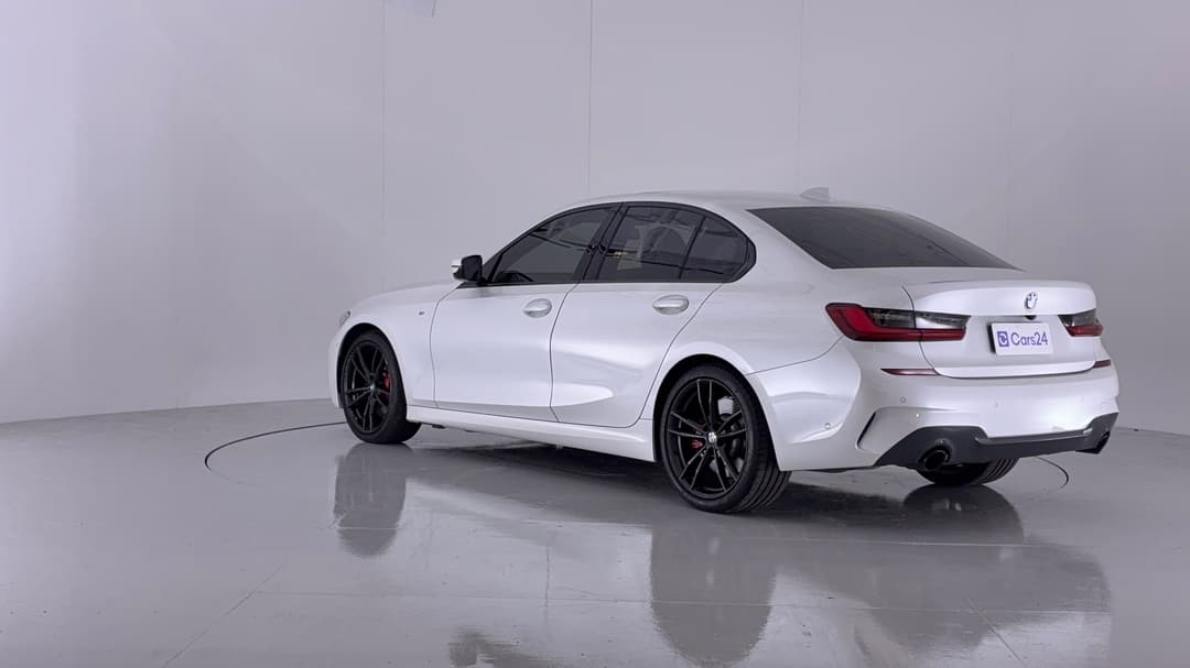 2022 BMW 3 30i M Sport, Automatic, 31816 km, Left Back Diagonal (45- Degree) View