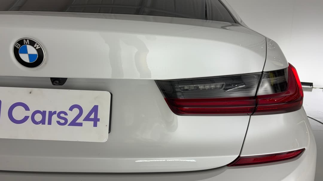 2022 BMW 3 30i M Sport, Automatic, 31816 km, Badge (Boot Right Side)