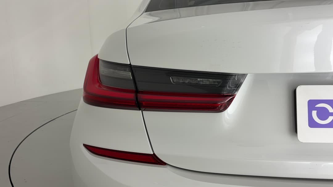 2022 BMW 3 30i M Sport, Automatic, 31816 km, Badge (Boot Left Side)