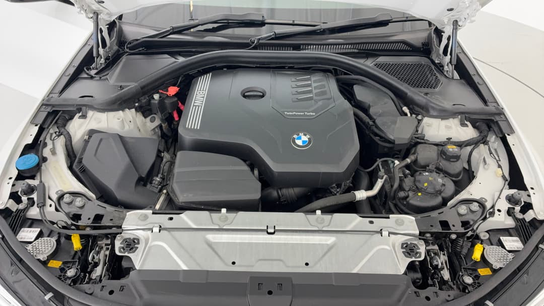 2022 BMW 3 30i M Sport, Automatic, 31816 km, Open Bonnet (Engine)