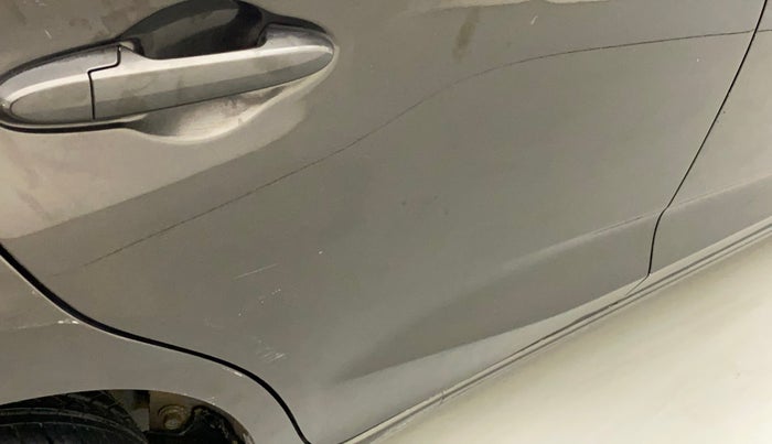 2018 Honda Amaze 1.2L I-VTEC S, Petrol, Manual, 75,552 km, Right rear door - Minor scratches