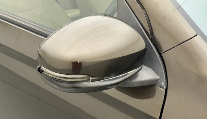 2018 Honda Amaze 1.2L I-VTEC S, Petrol, Manual, 75,552 km, Right rear-view mirror - Minor scratches