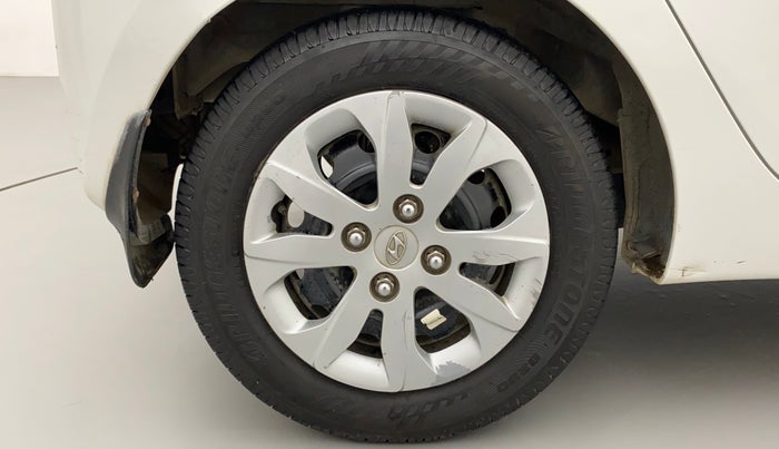 2017 Hyundai Eon SPORTZ, Petrol, Manual, 49,791 km, Right Rear Wheel