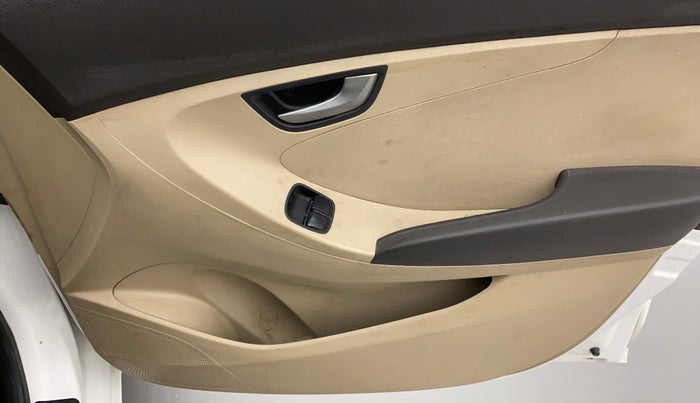 2017 Hyundai Eon SPORTZ, Petrol, Manual, 49,791 km, Driver Side Door Panels Control