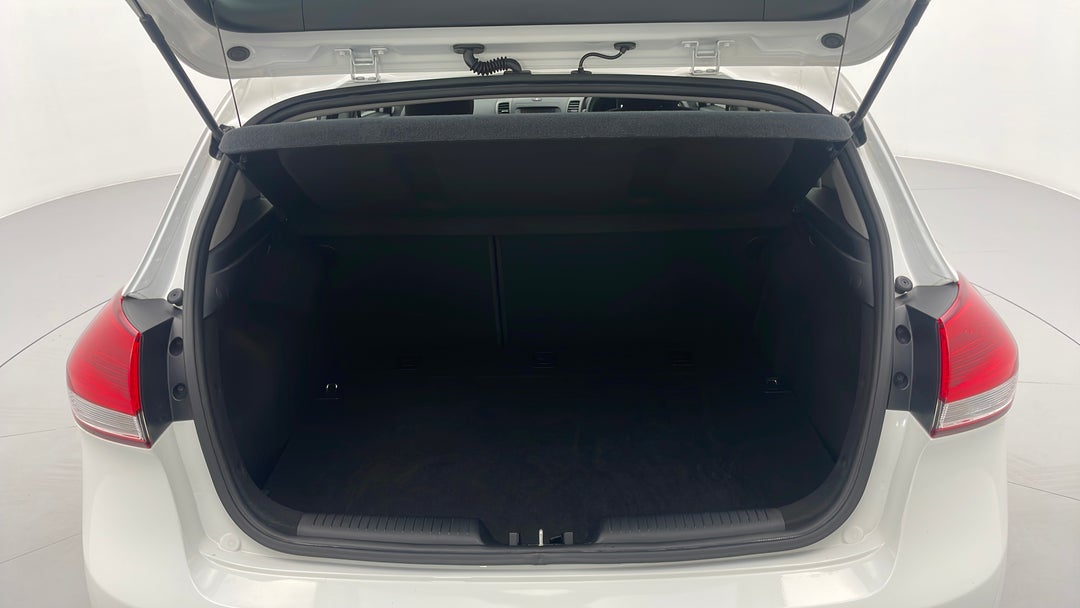 2018 Kia Cerato S, Automatic, 15759 km, Boot Inside View