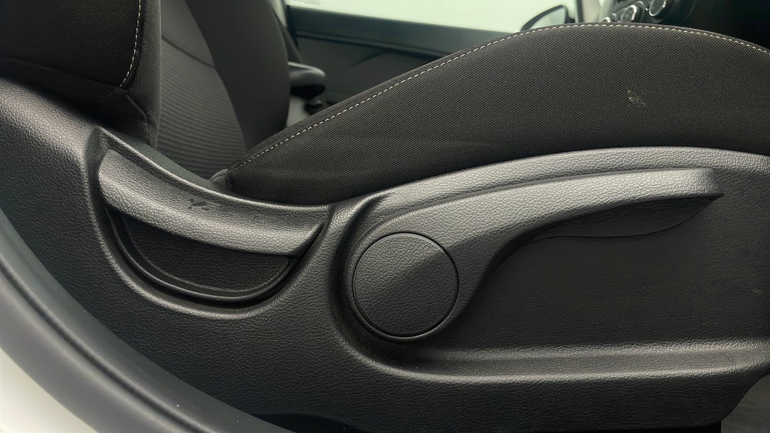 2018 Kia Cerato S, Automatic, 15759 km, Drivers Side Adjustment Panel