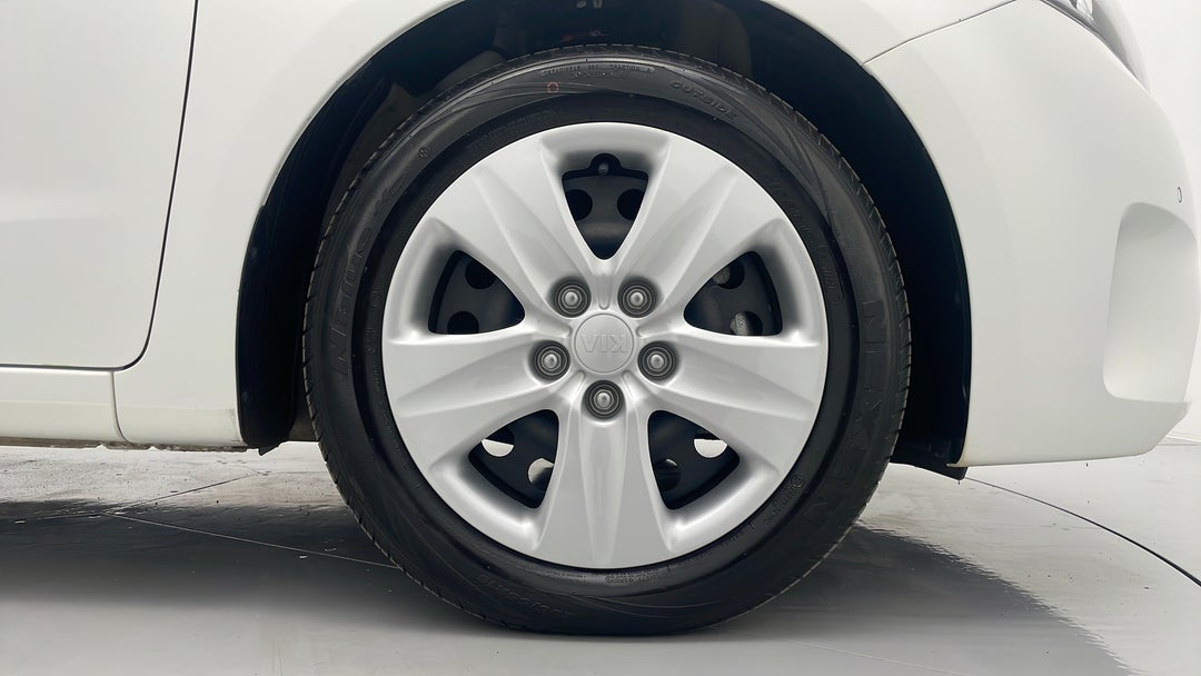 2018 Kia Cerato S, Automatic, 15759 km, Right Front Wheel