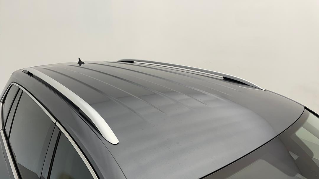 2018 Volkswagen Tiguan 132 Tsi Comfortline, Automatic, 82164 km, Roof/Sunroof View