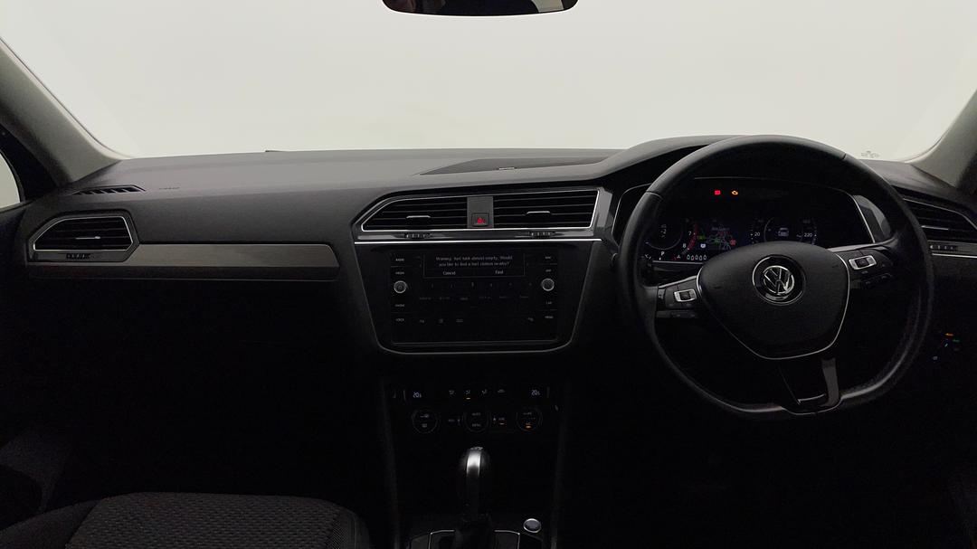 2018 Volkswagen Tiguan 132 Tsi Comfortline, Automatic, 82164 km, Dashboard View