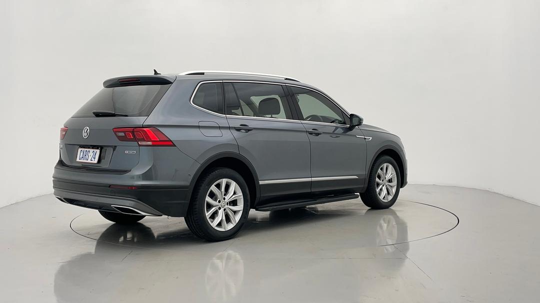 2018 Volkswagen Tiguan 132 Tsi Comfortline, Automatic, 82164 km, Right Back Diagonal (45- Degree) View