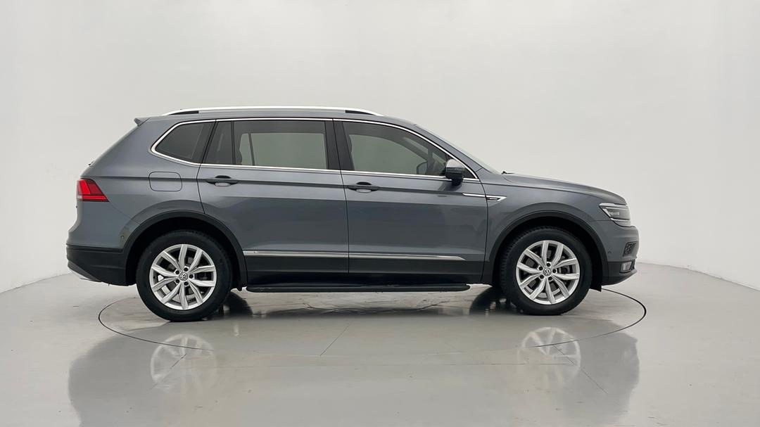 2018 Volkswagen Tiguan 132 Tsi Comfortline, Automatic, 82164 km, Right Side View