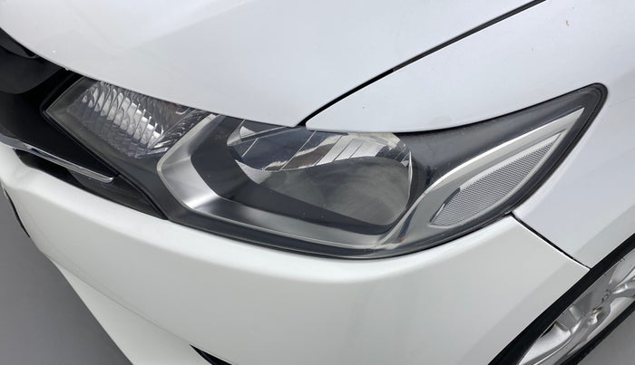 2016 Honda Jazz 1.2 V AT, Petrol, Automatic, 94,950 km, Left headlight - Faded