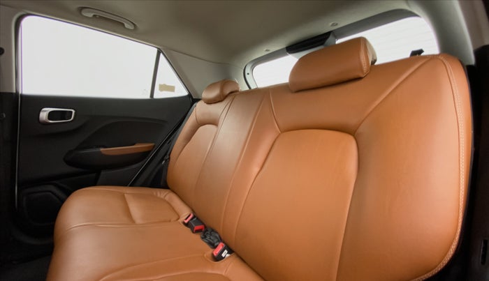 2019 Hyundai VENUE 1.0 TURBO GDI SX+ AT, Petrol, Automatic, 19,031 km, Right Side Rear Door Cabin