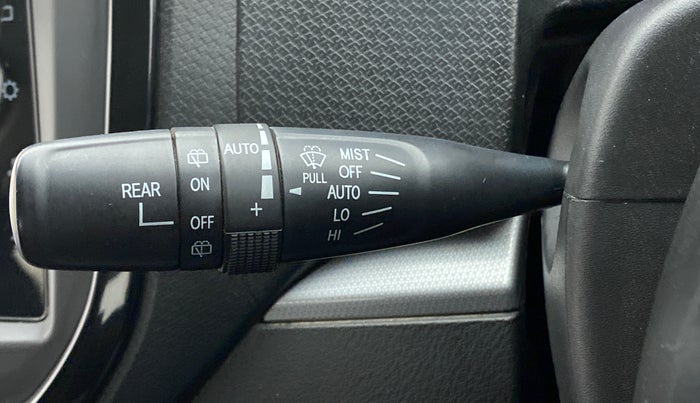 2020 Toyota URBAN CRUISER PREMIUM MT, Petrol, Manual, 17,004 km, Rain Sensing Wipers