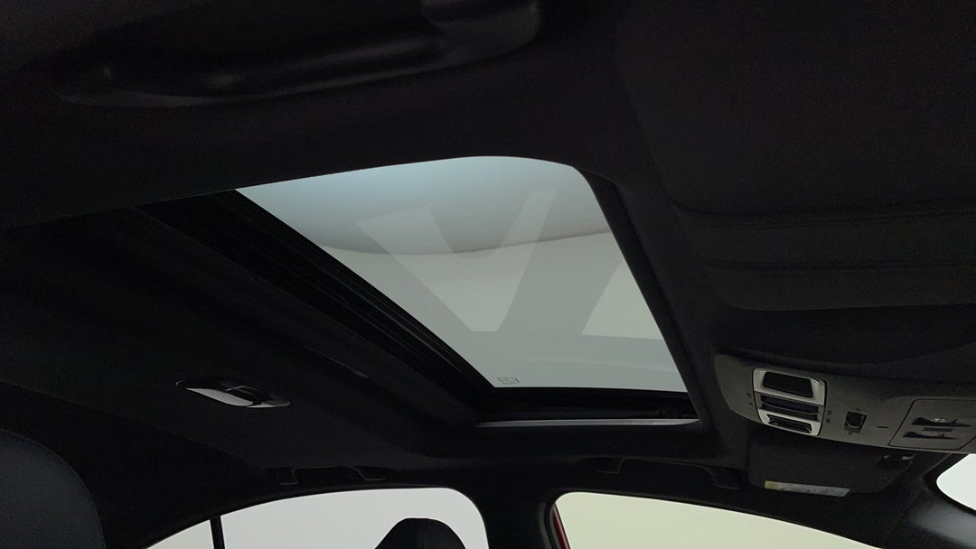 Interior Sunroof/Moonroof