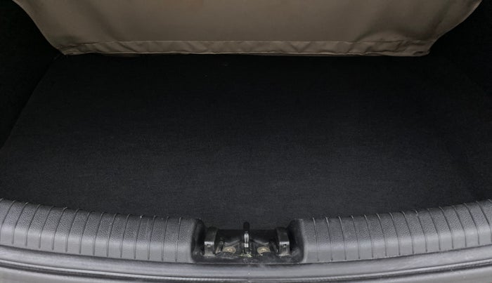 2015 Hyundai Grand i10 SPORTZ 1.2 KAPPA VTVT, Petrol, Manual, 87,960 km, Boot Inside