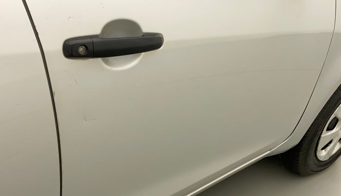 2012 Maruti Ritz VXI, Petrol, Manual, 53,625 km, Driver-side door - Slightly dented