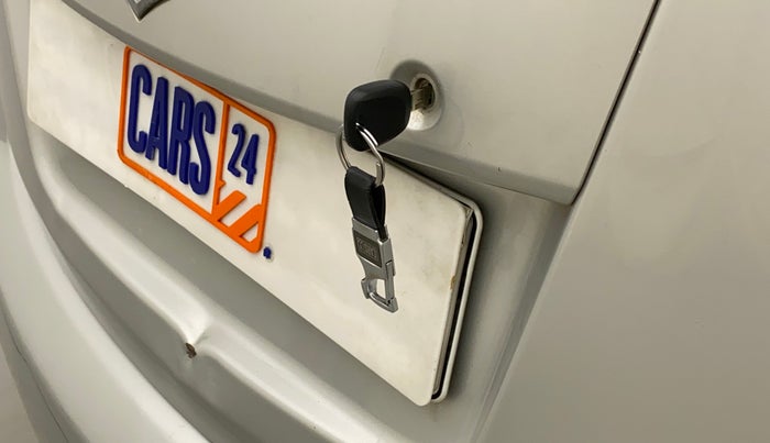 2012 Maruti Ritz VXI, Petrol, Manual, 53,625 km, Lock system - Boot door not opening through lever