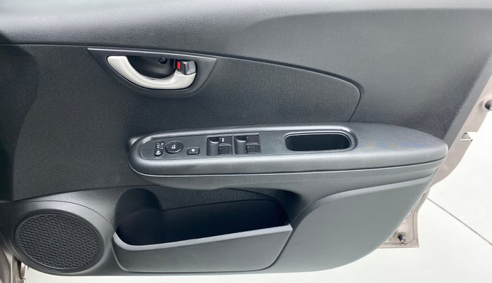 2017 Honda Brio 1.2 VX AT I VTEC, Petrol, Automatic, 18,396 km, Driver Side Door Panels Control