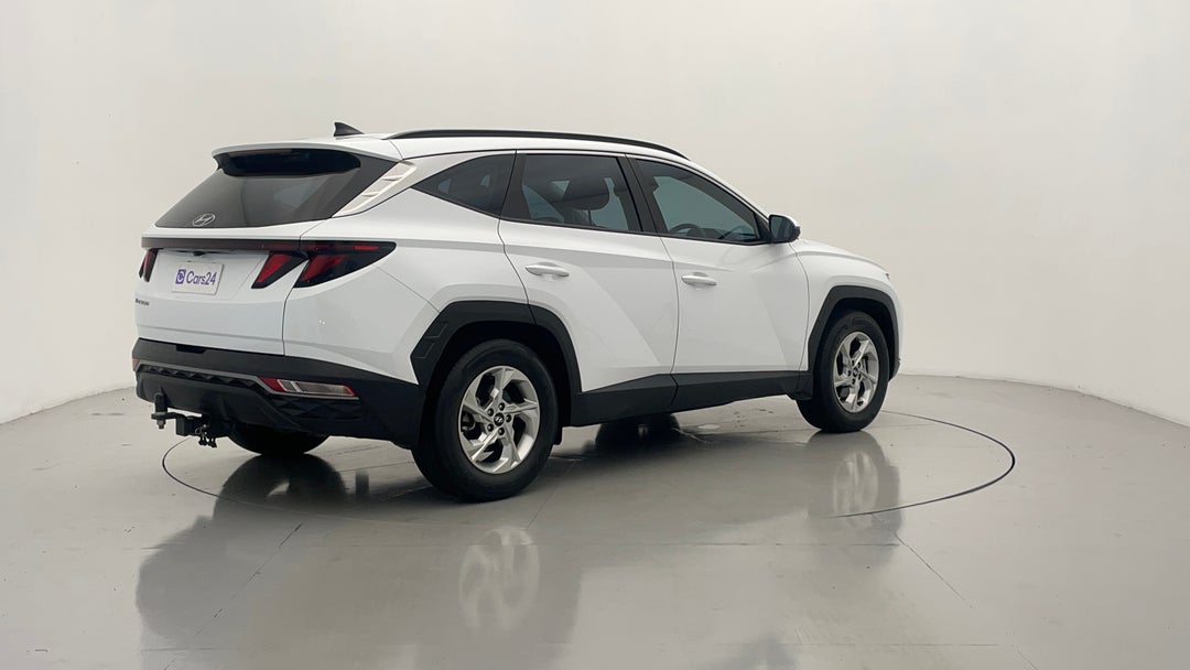 Right Back Diagonal (45- Degree) View