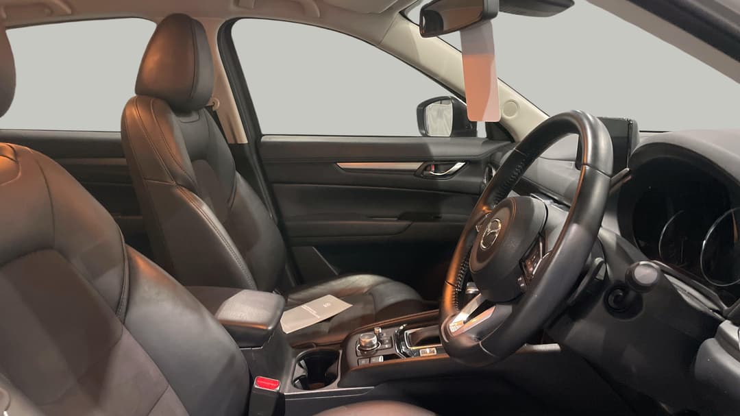 2022 Mazda CX-5 Touring (AWD), Automatic, 43844 km, Right Side Front Door Cabin View