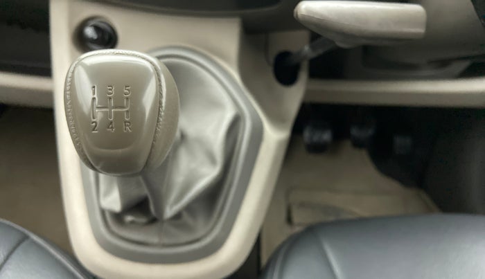 2015 Datsun Go T, Petrol, Manual, 57,988 km, Gear Lever