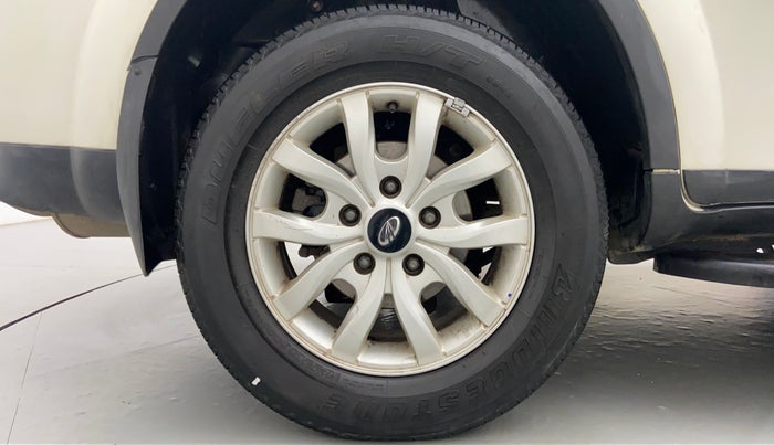 2015 Mahindra XUV500 W10, Diesel, Manual, 47,728 km, Right Rear Wheel