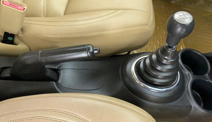 2013 Honda Brio 1.2 V MT I VTEC, Petrol, Manual, 42,545 km, Gear Lever
