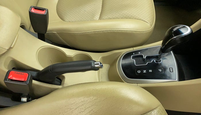 2013 Hyundai Verna FLUIDIC 1.6 VTVT SX OPT AT, Petrol, Automatic, 56,110 km, Gear Lever