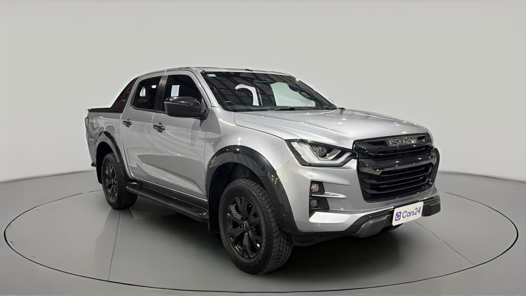 2023 Isuzu D-MAX X-terrain (4x4), Automatic, 57799 km, Right Front Diagonal (45- Degree) View