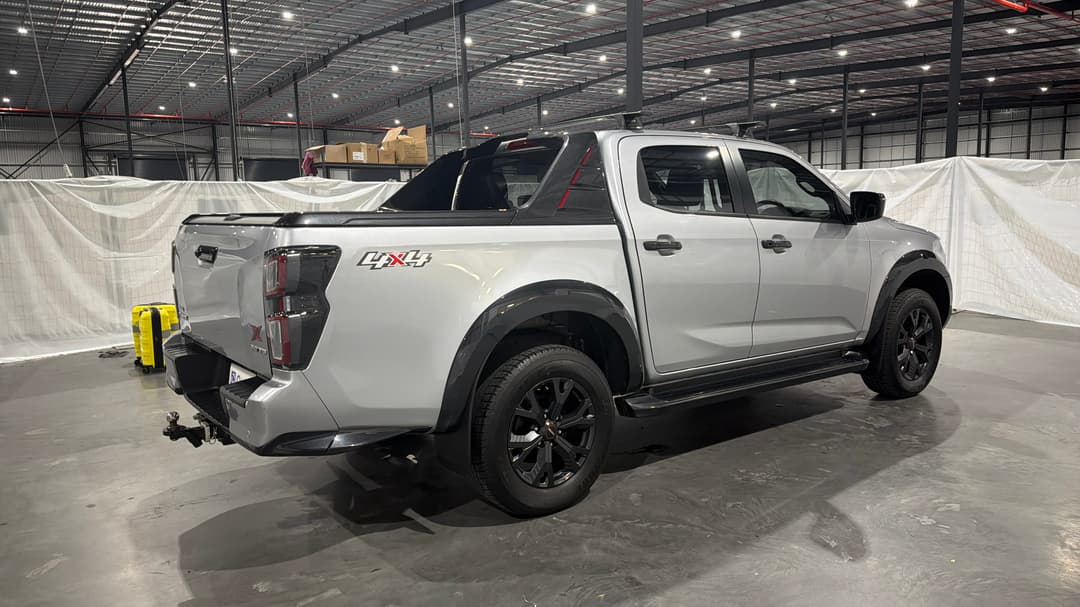 2023 Isuzu D-MAX X-terrain (4x4), Automatic, 57799 km, Right Back Diagonal (45- Degree) View