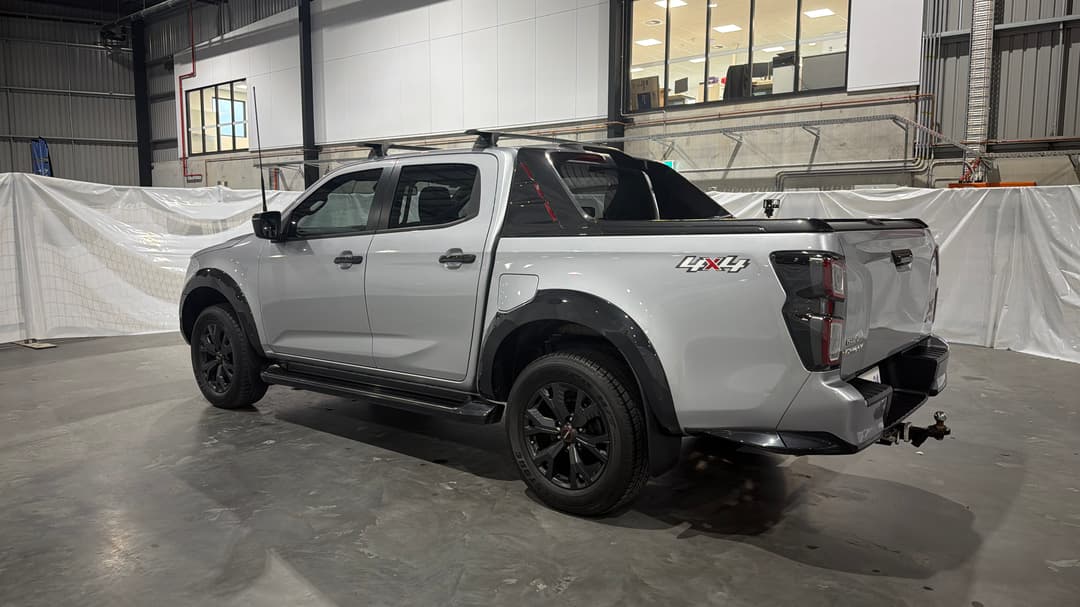 2023 Isuzu D-MAX X-terrain (4x4), Automatic, 57799 km, Left Back Diagonal (45- Degree) View