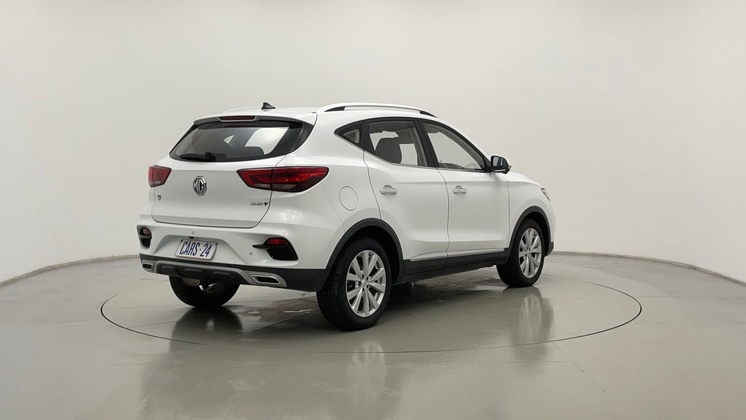 Right Back Diagonal (45- Degree) View