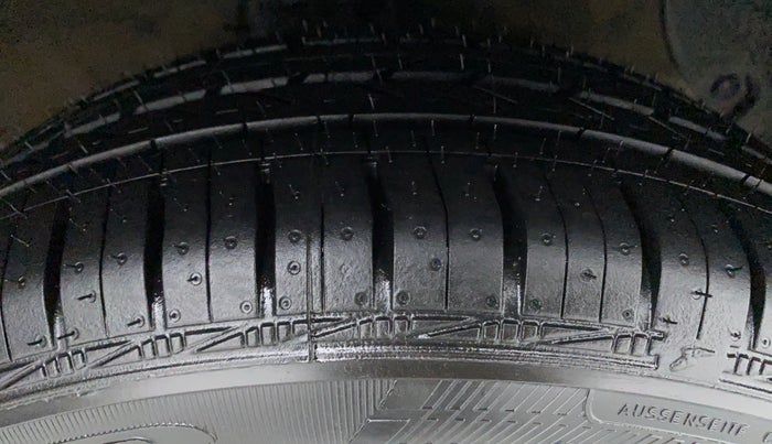 2015 Hyundai Grand i10 ASTA 1.2 KAPPA VTVT, Petrol, Manual, 54,878 km, Right Front Tyre Tread