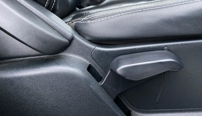 2018 Ford Ecosport 1.5 TITANIUM PLUS TI VCT AT, Petrol, Automatic, 51,558 km, Driver Side Adjustment Panel