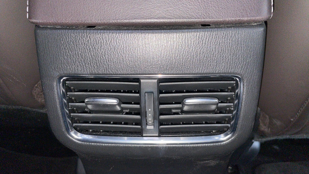 2025 Mazda CX-5 G25 Akera (AWD), Automatic, 7326 km, Rear A/C Vent