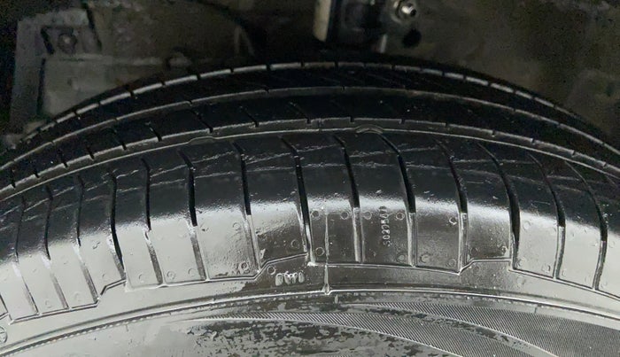 2014 Maruti Swift VDI ABS, Diesel, Manual, 64,514 km, Left Front Tyre Tread