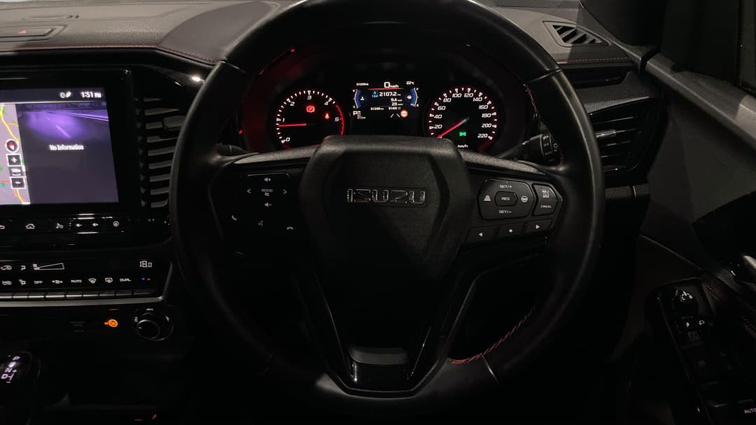 2022 Isuzu D-MAX X-terrain (4x4), Automatic, 31240 km, Steering Wheel Close-up