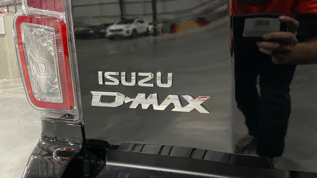 2022 Isuzu D-MAX X-terrain (4x4), Automatic, 31240 km, Badge (Boot Left Side)