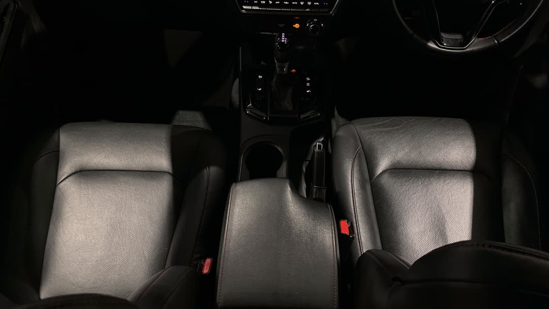 2022 Isuzu D-MAX X-terrain (4x4), Automatic, 31240 km, Center Console