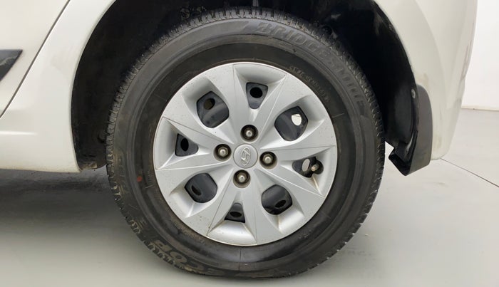 2015 Hyundai Elite i20 SPORTZ 1.2, Petrol, Manual, 68,713 km, Left Rear Wheel