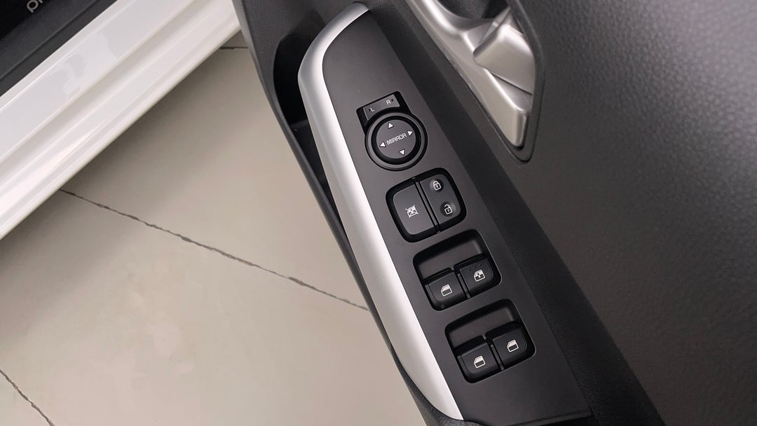 2020 Kia Picanto S (pe), Automatic, 30950 km, Drivers Side Door Panel Controls