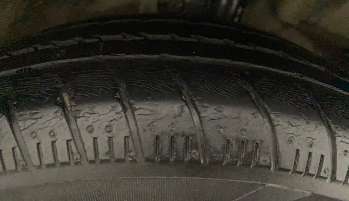 2015 Maruti Celerio VXI, Petrol, Manual, 51,010 km, Right Rear Tyre Tread