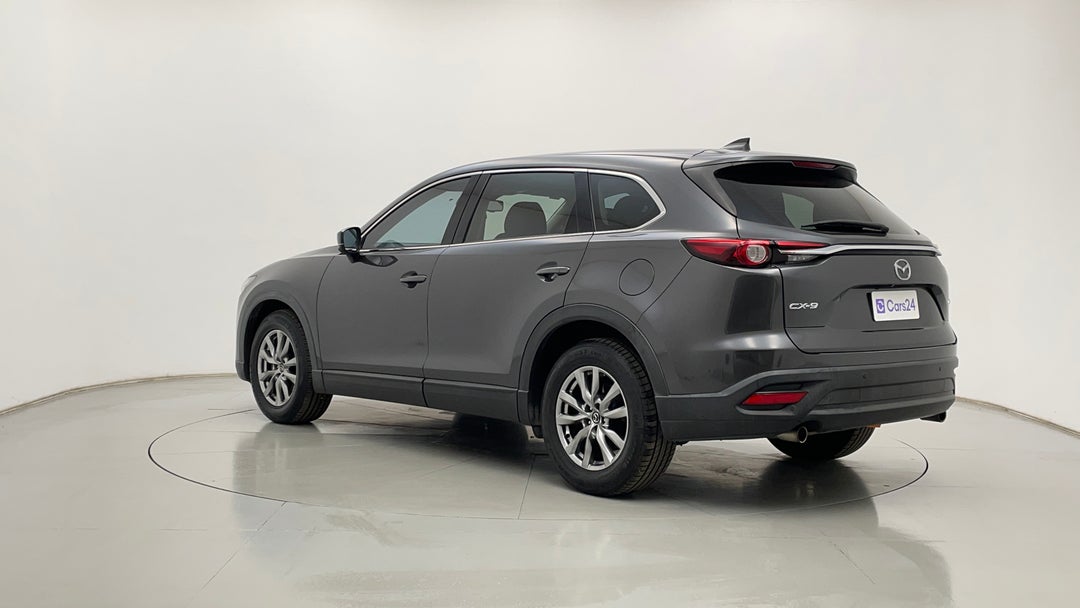 Left Back Diagonal (45- Degree) View