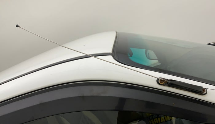 2010 Hyundai Santro Xing GL PLUS, Petrol, Manual, 63,639 km, Roof - Antenna has minor damage