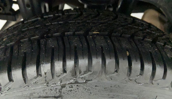 2015 Maruti Alto K10 VXI P, Petrol, Manual, 60,216 km, Right Rear Tyre Tread
