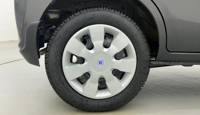 2015 Maruti Alto K10 VXI P, Petrol, Manual, 60,216 km, Right Rear Wheel
