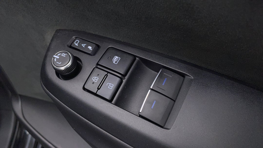 2021 Toyota Gr Yaris Gr, Manual, 22569 km, Drivers Side Door Panel Controls