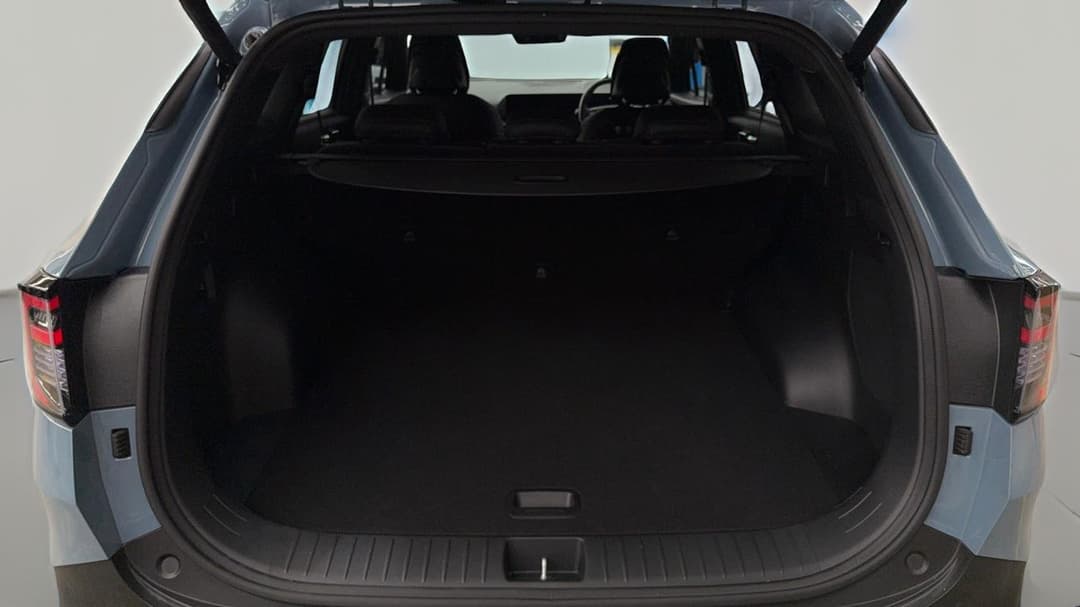 2025 Kia Sportage Gt Line (AWD), Automatic, 28275 km, Boot Inside View